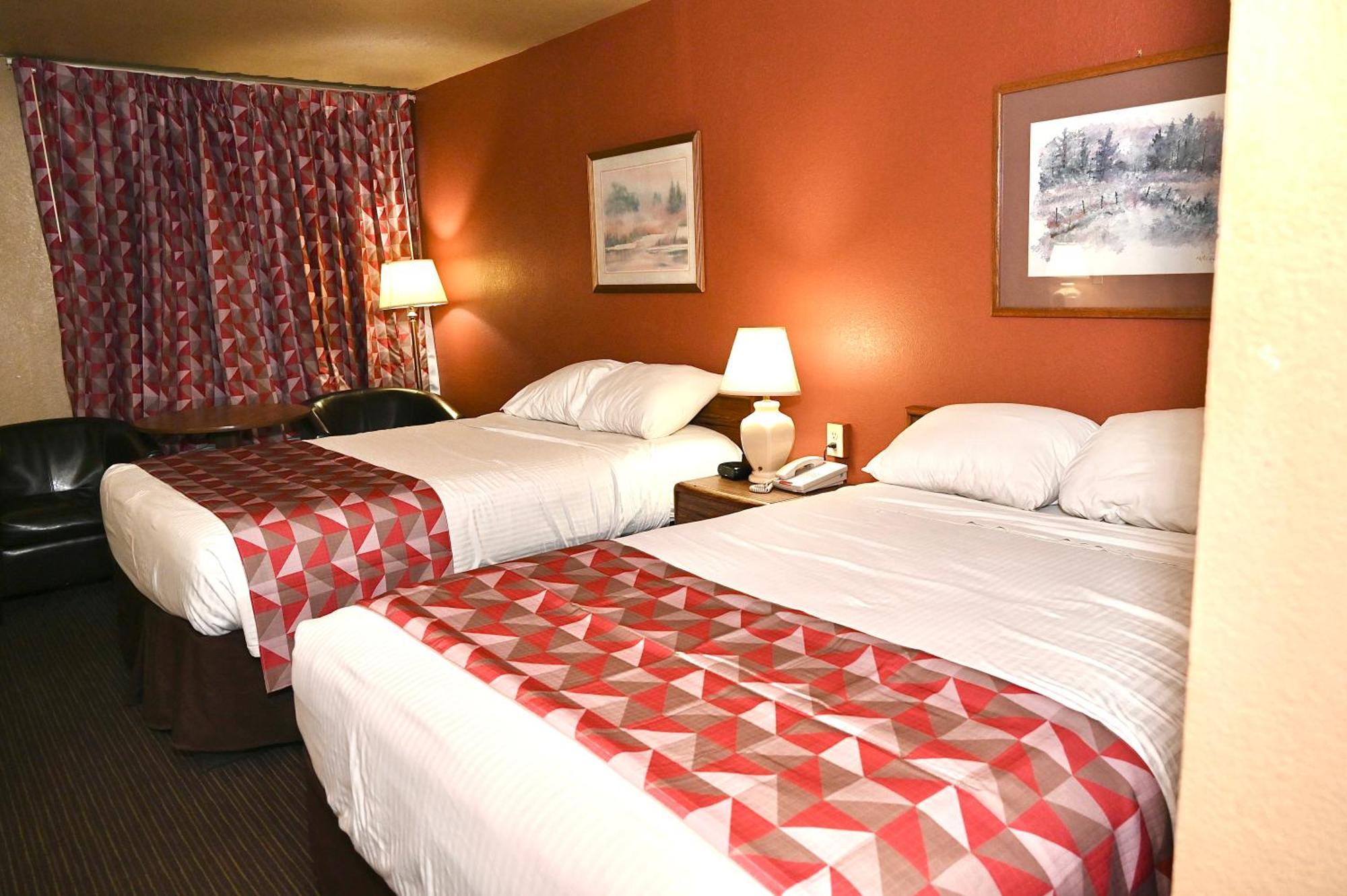 Fortune Inn & Suites Newport Екстериор снимка