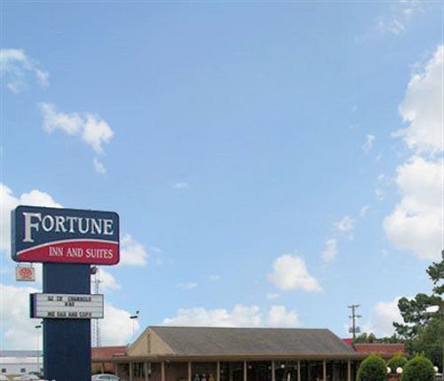 Fortune Inn & Suites Newport Екстериор снимка